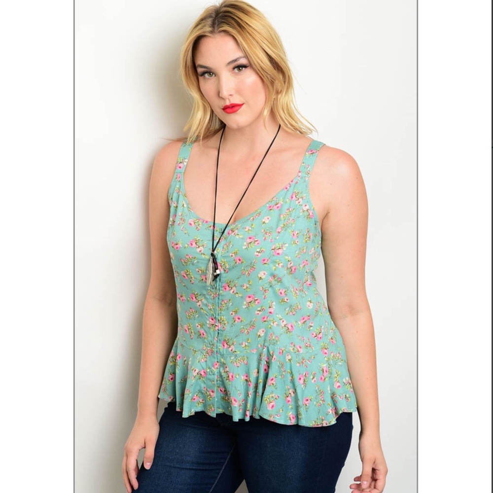 💚plus size - Sexy Green Floral Top 💚